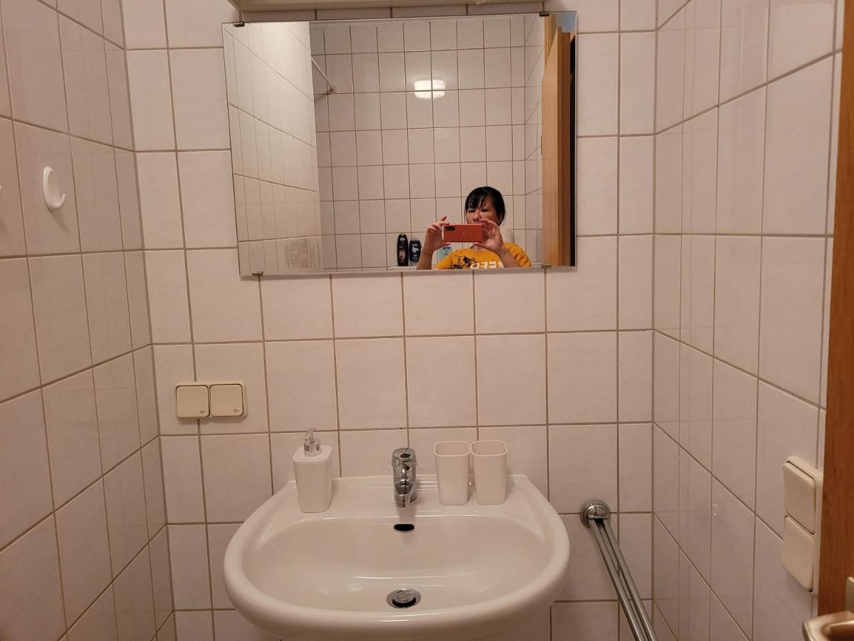 Mickten Hertz Dresda Esterno foto